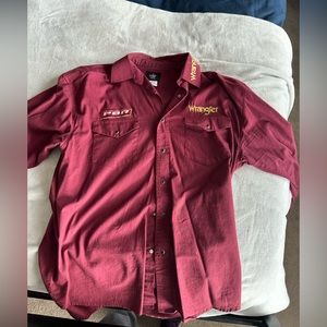 Large wrangler/ pbr snap button up long sleeve $40